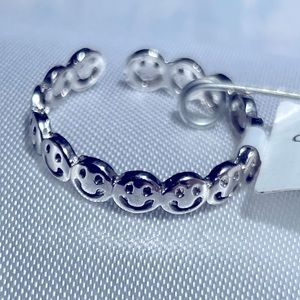 Happy face ring